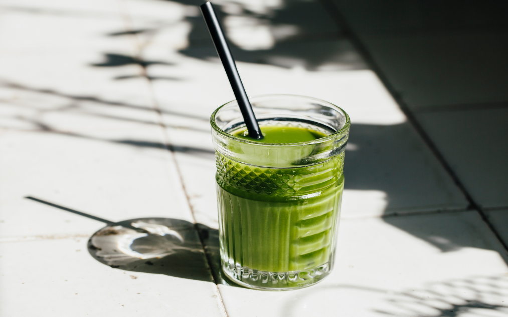 Superfood Spotlight: Supergreens with Turmeric and Probiotics